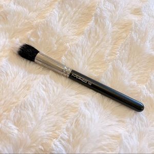 MAC Cosmetics #188 Brush